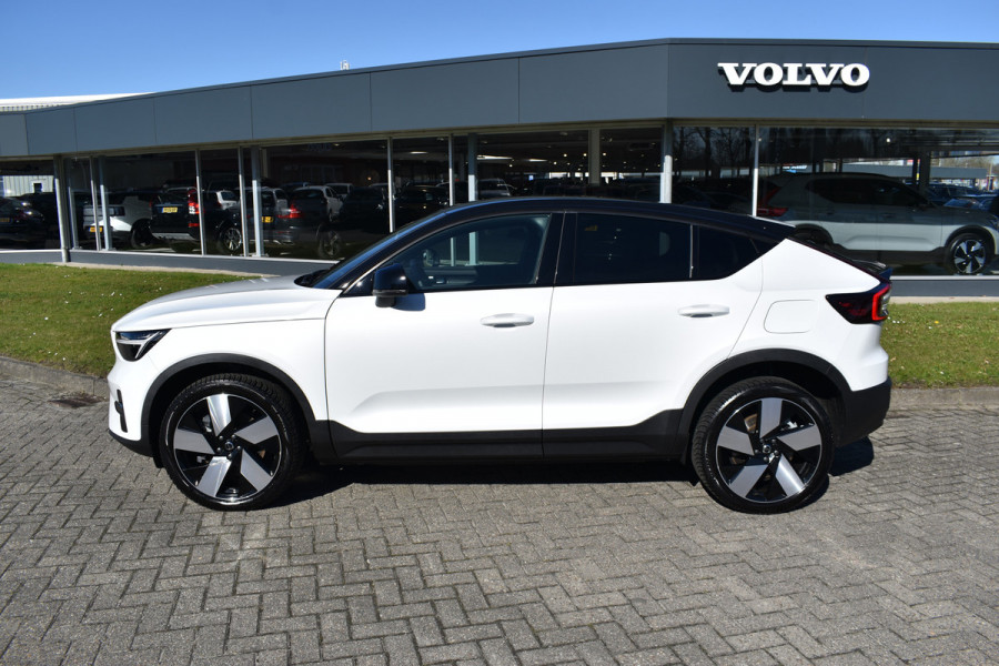 Volvo EC40 Extended Range Plus 82 kWh | Black Sheep pakket met zwart dak | Fjord Blue tapijt | 20" Velgen |