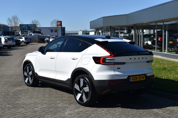 Volvo EC40 Extended Range Plus 82 kWh | Black Sheep pakket met zwart dak | Fjord Blue tapijt | 20" Velgen |