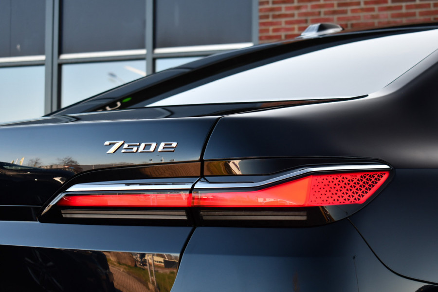BMW 7 Serie 750e xDrive M-Sport Exe-Lounge Theatre Connoisseur Climate-Acoustic