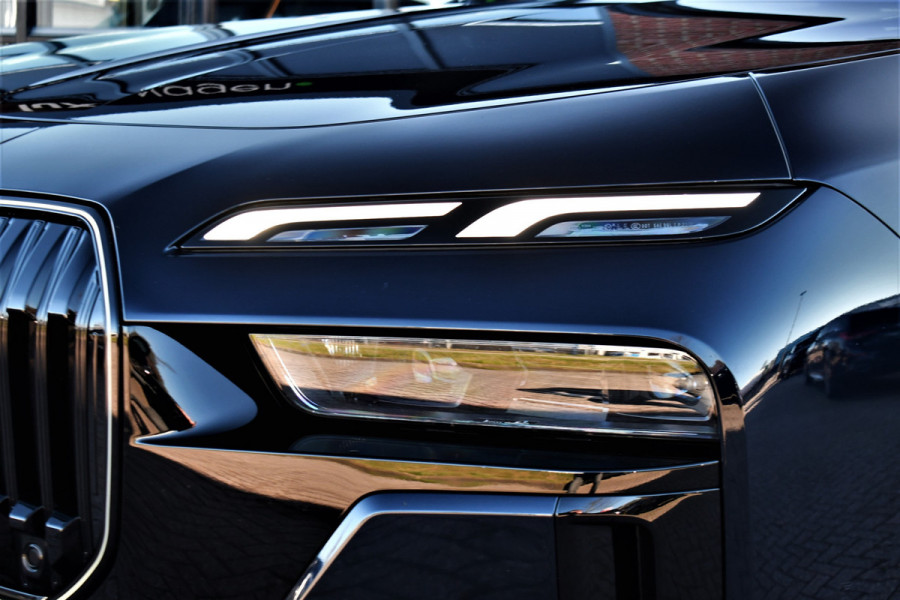 BMW 7 Serie 750e xDrive M-Sport Exe-Lounge Theatre Connoisseur Climate-Acoustic