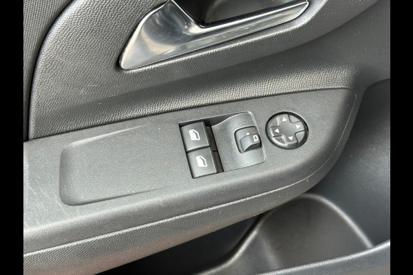 Opel Corsa 1.2 GS Line Aut Airco Carplay PDC Stoelverwarming