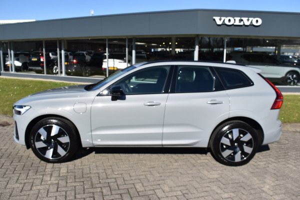 Volvo XC60 T6 AWD 350PK Plug-in Hybrid Ultimate Dark | HUD | Trekhaak | BLIS | 360 Camera | Panoramadak |