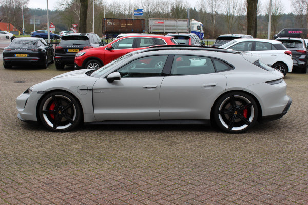 Porsche Taycan Sport Turismo 4S 93 kWh / SoH 91,9% / Panoramadak / 360Camera / Head-up / Accu Performance+ / 21'' / Achterasbesturing / Luchtvering / Keyless / Stoel+Stuurverwarming / DAB / ACC