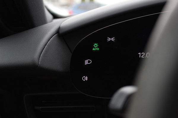 Porsche Taycan Sport Turismo 4S 93 kWh / SoH 91,9% / Panoramadak / 360Camera / Head-up / Accu Performance+ / 21'' / Achterasbesturing / Luchtvering / Keyless / Stoel+Stuurverwarming / DAB / ACC