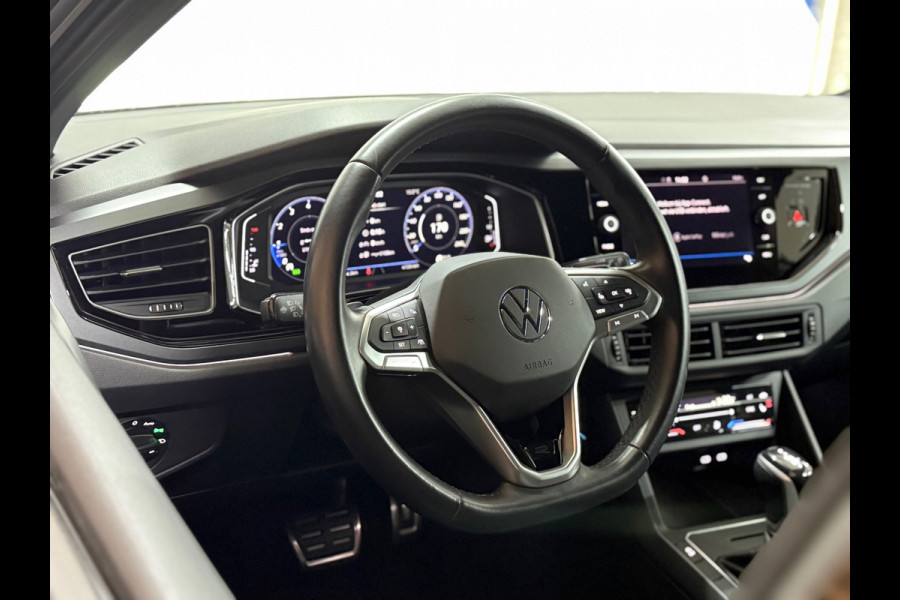 Volkswagen Taigo 1.0 TSI R-Line Business | Ascot Grijs | IQ. Drive | Virtual | Licht+Zicht | LED | Lane Assist | CarPlay | ACC |