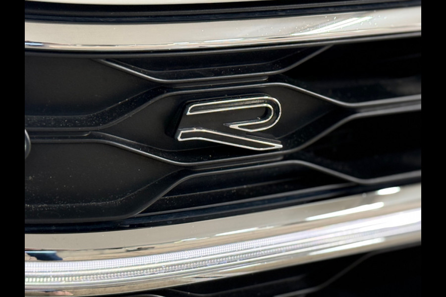 Volkswagen Taigo 1.0 TSI R-Line Business | Ascot Grijs | IQ. Drive | Virtual | Licht+Zicht | LED | Lane Assist | CarPlay | ACC |