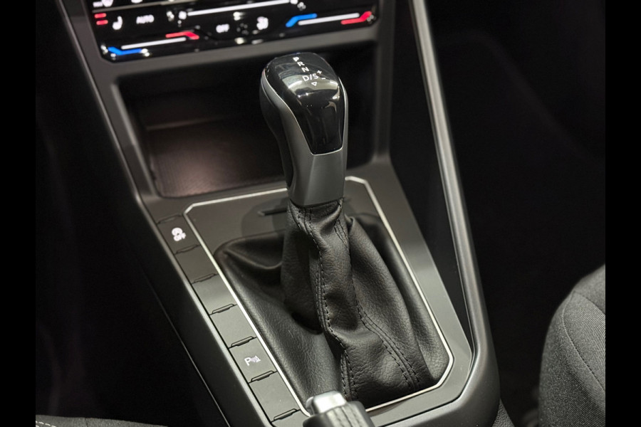 Volkswagen Taigo 1.0 TSI R-Line Business | Ascot Grijs | IQ. Drive | Virtual | Licht+Zicht | LED | Lane Assist | CarPlay | ACC |