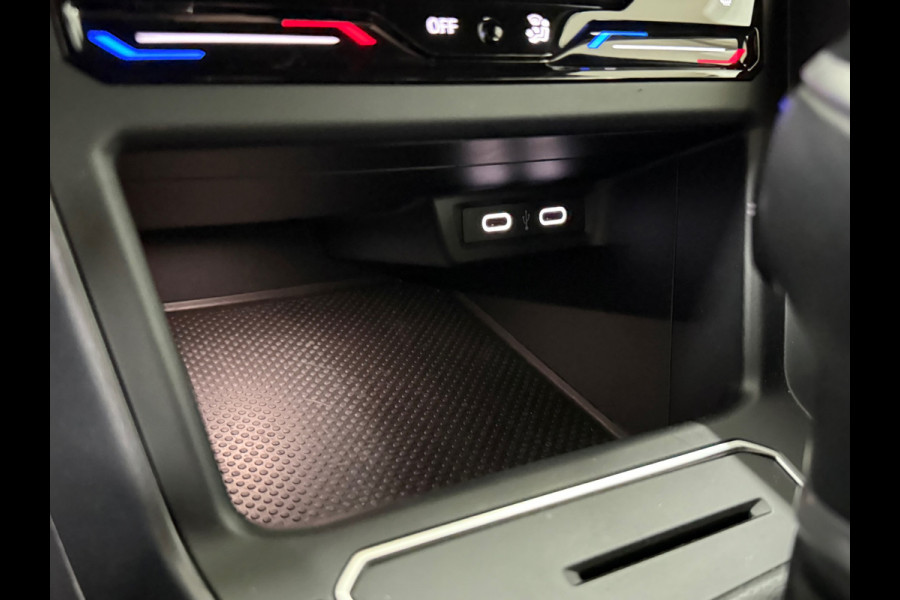 Volkswagen Taigo 1.0 TSI R-Line Business | Ascot Grijs | IQ. Drive | Virtual | Licht+Zicht | LED | Lane Assist | CarPlay | ACC |