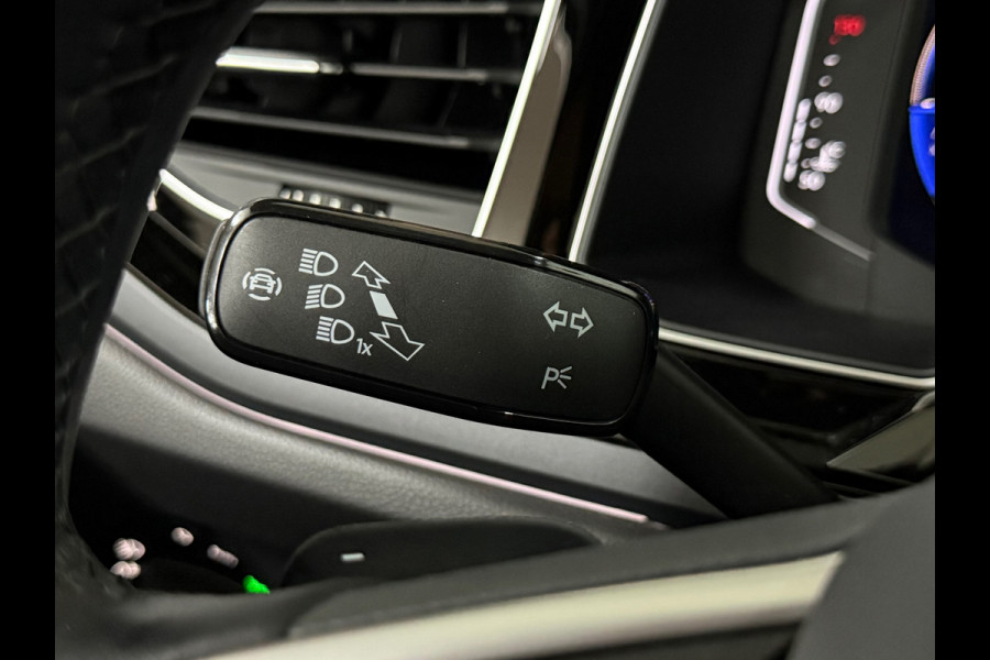 Volkswagen Taigo 1.0 TSI R-Line Business | Ascot Grijs | IQ. Drive | Virtual | Licht+Zicht | LED | Lane Assist | CarPlay | ACC |