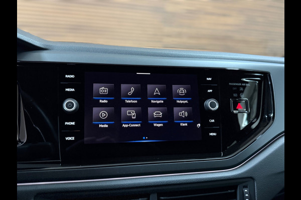 Volkswagen Taigo 1.0 TSI R-Line Business | Ascot Grijs | IQ. Drive | Virtual | Licht+Zicht | LED | Lane Assist | CarPlay | ACC |