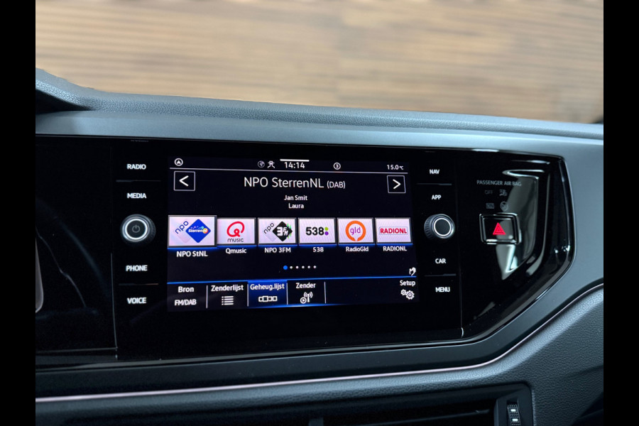 Volkswagen Taigo 1.0 TSI R-Line Business | Ascot Grijs | IQ. Drive | Virtual | Licht+Zicht | LED | Lane Assist | CarPlay | ACC |