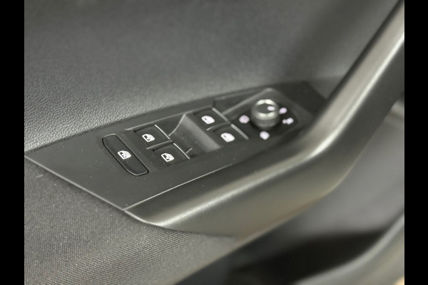 Volkswagen Taigo 1.0 TSI R-Line Business | Ascot Grijs | IQ. Drive | Virtual | Licht+Zicht | LED | Lane Assist | CarPlay | ACC |