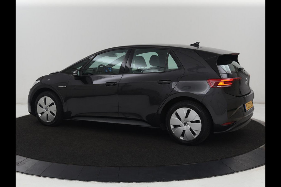 Volkswagen ID.3 Life 58 kWh | SOH 90% | 1e eigenaar | Stoelverwarming | Adaptive cruise | Carplay | Navigatie | Parkeerhulp | Full LED |