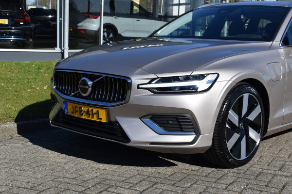 Volvo V60 T6 AWD 350PK Plug-in Hybrid Essential Bright | NIEUW | 19"LMV | Leder | Stuur & Stoelverwarming | Camera |