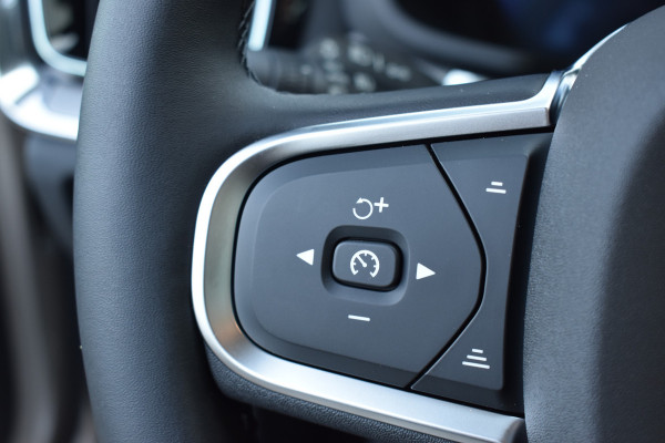 Volvo V60 T6 AWD 350PK Plug-in Hybrid Essential Bright | NIEUW | 19"LMV | Leder | Stuur & Stoelverwarming | Camera |