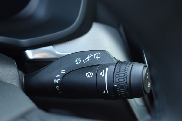 Volvo V60 T6 AWD 350PK Plug-in Hybrid Essential Bright | NIEUW | 19"LMV | Leder | Stuur & Stoelverwarming | Camera |