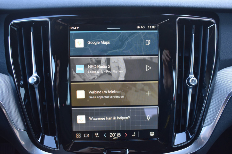 Volvo V60 T6 AWD 350PK Plug-in Hybrid Essential Bright | NIEUW | 19"LMV | Leder | Stuur & Stoelverwarming | Camera |