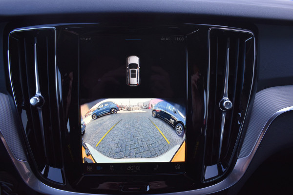 Volvo V60 T6 AWD 350PK Plug-in Hybrid Essential Bright | NIEUW | 19"LMV | Leder | Stuur & Stoelverwarming | Camera |
