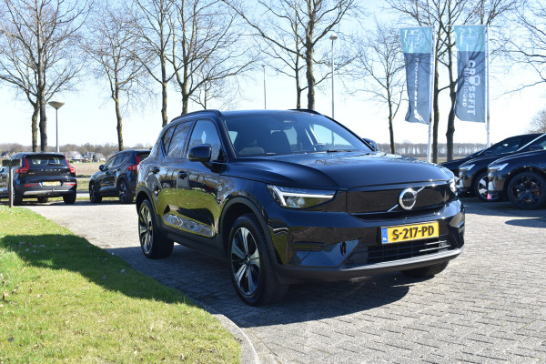 Volvo XC40 Recharge Core 70 kWh | Trekhaak | All season | Camera | Stoelverwarming | Stuurverwarming