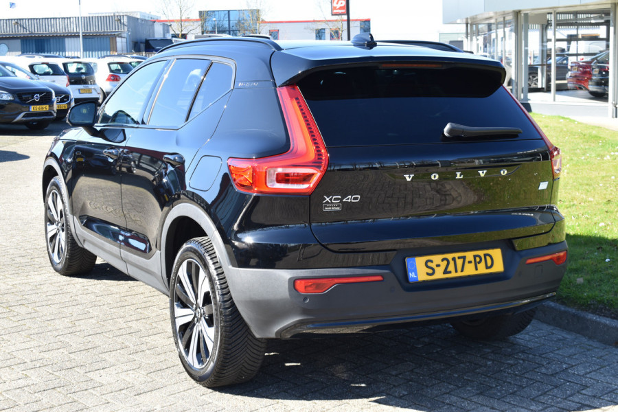 Volvo XC40 Recharge Core 70 kWh | Trekhaak | All season | Camera | Stoelverwarming | Stuurverwarming