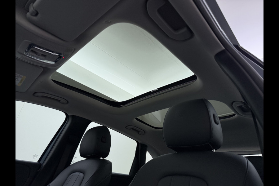 Mercedes-Benz B-Klasse 180T AUT-7 Luxury Pano-Dak Elektr+Leer+Geheugen+Verwarmd-Comfort-Stoel Navi Camera Apple Carplay Android Cruise Control Pdc Zitc Elek.Achterklep Widescreen Park-Assist Break-Assist cockpit Premium+ Smartphone-integratie Dodehoekassistent DAB Bluetooth Led Lmv Keyless Go Easy-pack 1e Eigenaar Dealeronderhouden Zeer Compleet Origineel Nederlandse Auto 1.400kg trekvermogen € 44.000,- nieuw