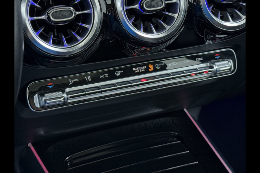 Mercedes-Benz B-Klasse 180T AUT-7 Luxury Pano-Dak Elektr+Leer+Geheugen+Verwarmd-Comfort-Stoel Navi Camera Apple Carplay Android Cruise Control Pdc Zitc Elek.Achterklep Widescreen Park-Assist Break-Assist cockpit Premium+ Smartphone-integratie Dodehoekassistent DAB Bluetooth Led Lmv Keyless Go Easy-pack 1e Eigenaar Dealeronderhouden Zeer Compleet Origineel Nederlandse Auto 1.400kg trekvermogen € 44.000,- nieuw