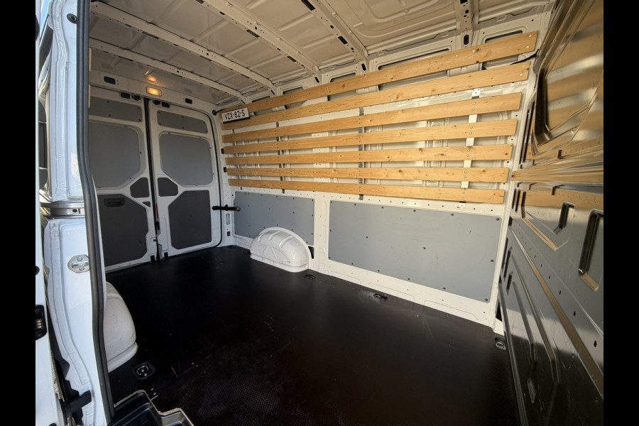 Volkswagen Crafter 35 2.0 TDI L3H3 Euro 6 Airco Pdc Carplay Dab+ Cruise Trekhaak Garantie