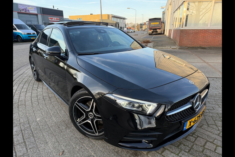 Mercedes-Benz A-Klasse 200 AMG 2022 AUT PANO LEDER ACC VOL-LUXE GROTE BEURT