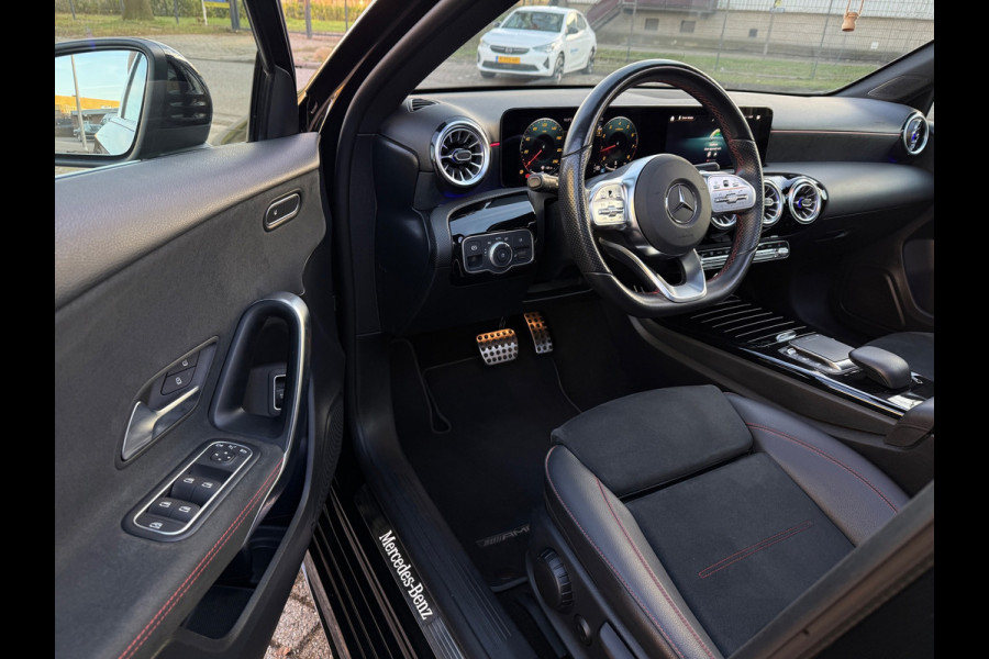 Mercedes-Benz A-Klasse 200 AMG 2022 AUT PANO LEDER ACC VOL-LUXE GROTE BEURT