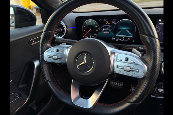 Mercedes-Benz A-Klasse 200 AMG 2022 AUT PANO LEDER ACC VOL-LUXE GROTE BEURT