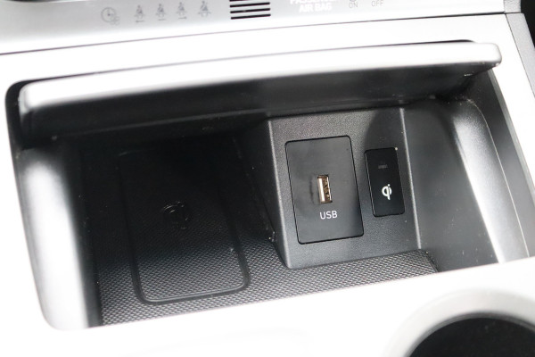 Hyundai Kona EV Fashion 64 kWh Gr.-navigatie/Trekhaak/Camera/Winter-pack