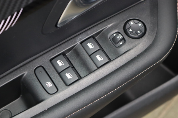 Peugeot 208 1.2 PureT. 100PK Allure Carplay-android/Parkeerhulp/Cruise-control