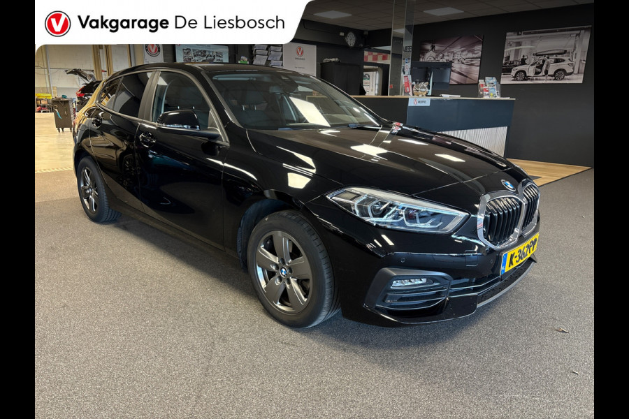 BMW 1-serie 118i Executive Edition,navi,apple carplay,media,pdc,orig ned,cruisec,