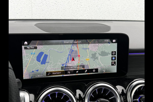 Mercedes-Benz Glb 200 Business Solution AMG | Pano | Ambient Light | 360* Camera | 19 inch