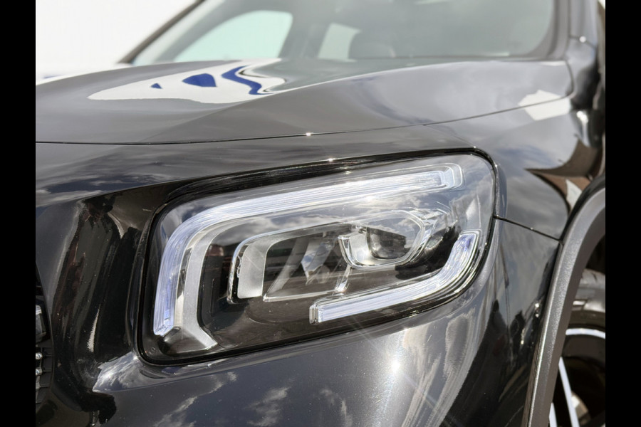 Mercedes-Benz Glb 200 Business Solution AMG | Pano | Ambient Light | 360* Camera | 19 inch