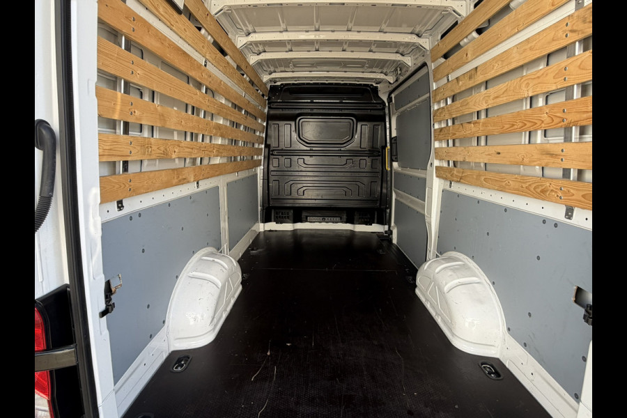 Volkswagen Crafter 35 2.0 TDI L3H3 Euro 6 Airco Pdc Carplay Dab+ Cruise Trekhaak Garantie