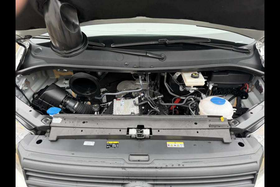 Volkswagen Crafter 35 2.0 TDI L3H3 Euro 6 Airco Pdc Carplay Dab+ Cruise Trekhaak Garantie