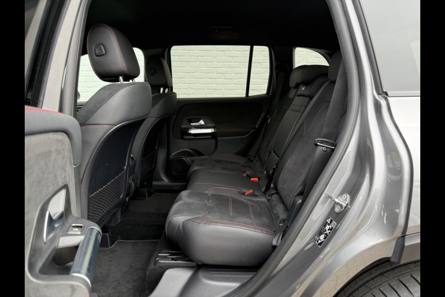 Mercedes-Benz Glb 200 Business Solution AMG | Trekhaak | MultiBeam LED | Camera | DAB+ | 19 inch