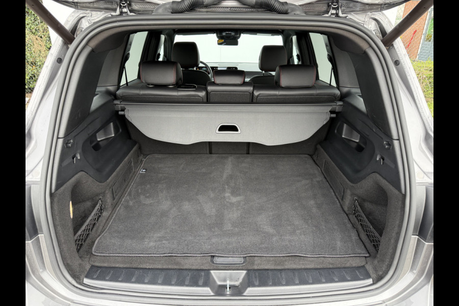 Mercedes-Benz Glb 200 Business Solution AMG | Trekhaak | MultiBeam LED | Camera | DAB+ | 19 inch