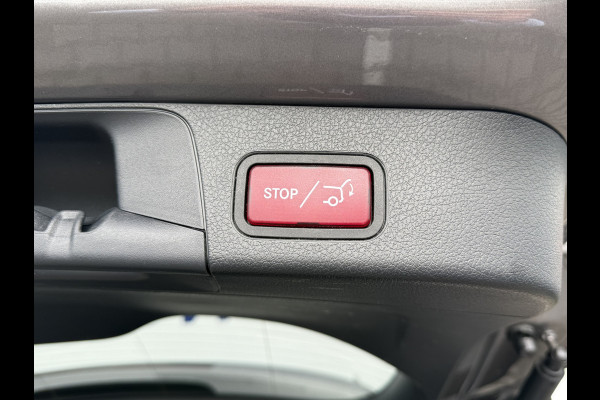 Mercedes-Benz Glb 200 Business Solution AMG | Trekhaak | MultiBeam LED | Camera | DAB+ | 19 inch