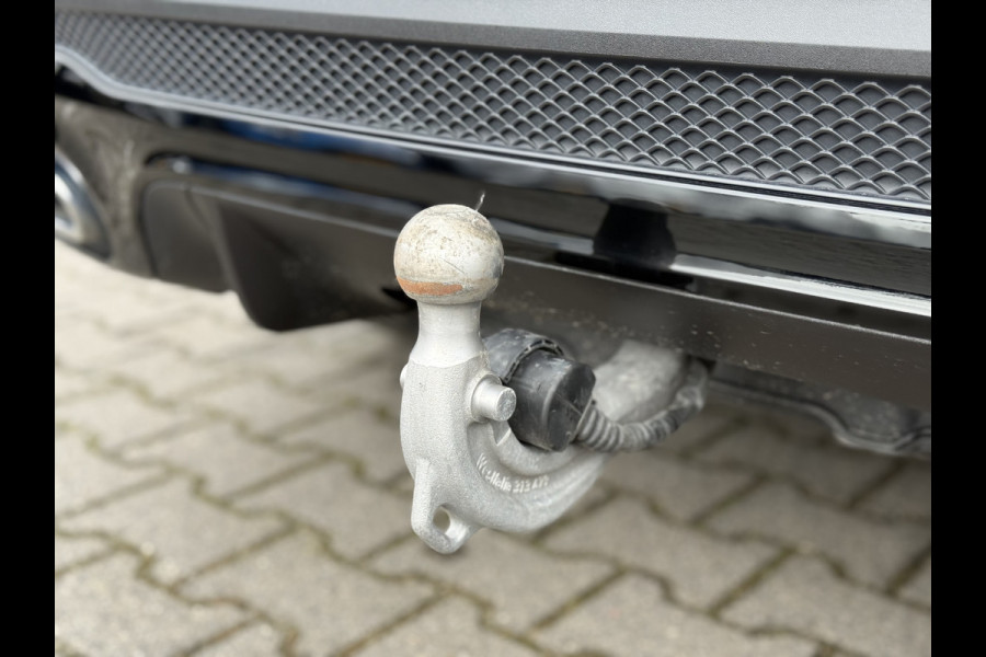 Mercedes-Benz Glb 200 Business Solution AMG | Trekhaak | MultiBeam LED | Camera | DAB+ | 19 inch