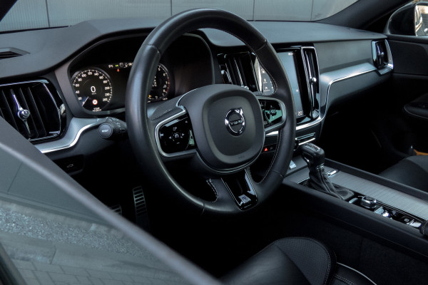 Volvo S60 2.0 T4 R-Design | ACC | STOELVERWARMING | POLESTAR ENGINEERED | ELEKTRISCH VERSTELBARE STOELEN