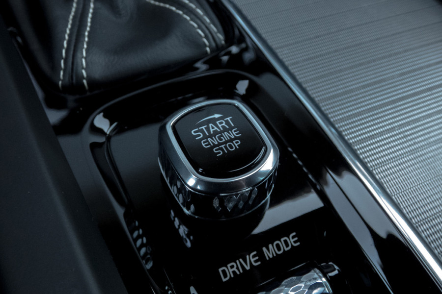 Volvo S60 2.0 T4 R-Design | ACC | STOELVERWARMING | POLESTAR ENGINEERED | ELEKTRISCH VERSTELBARE STOELEN