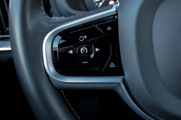 Volvo S60 2.0 T4 R-Design | ACC | STOELVERWARMING | POLESTAR ENGINEERED | ELEKTRISCH VERSTELBARE STOELEN