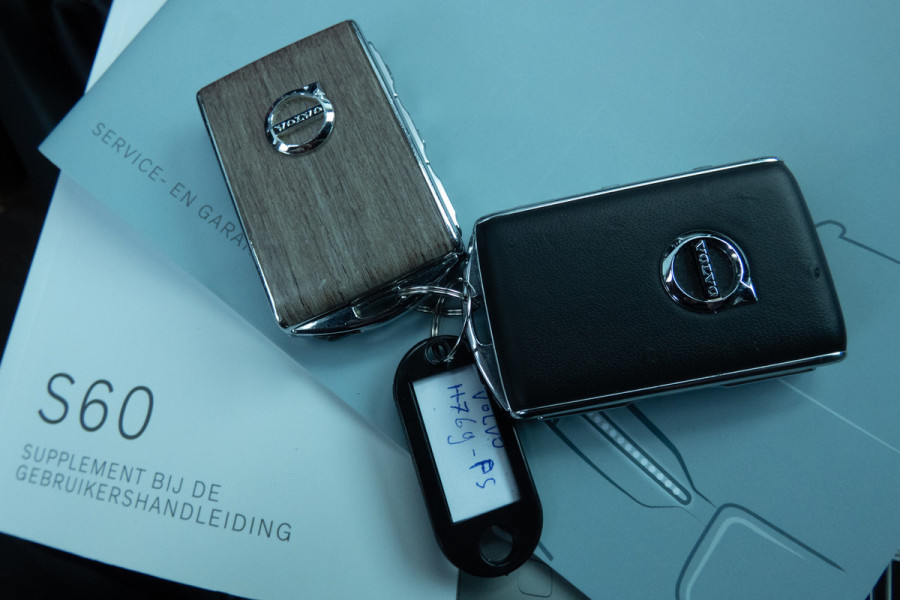 Volvo S60 2.0 T4 R-Design | ACC | STOELVERWARMING | POLESTAR ENGINEERED | ELEKTRISCH VERSTELBARE STOELEN