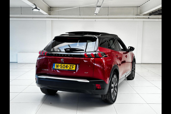 Peugeot e-2008 EV GT Pack 50 kWh SOH 93,4% | Panorama dak | Stoelverwarming | Voorruitverwarming | Keyless | Navigatie | Android auto / Apple carplay