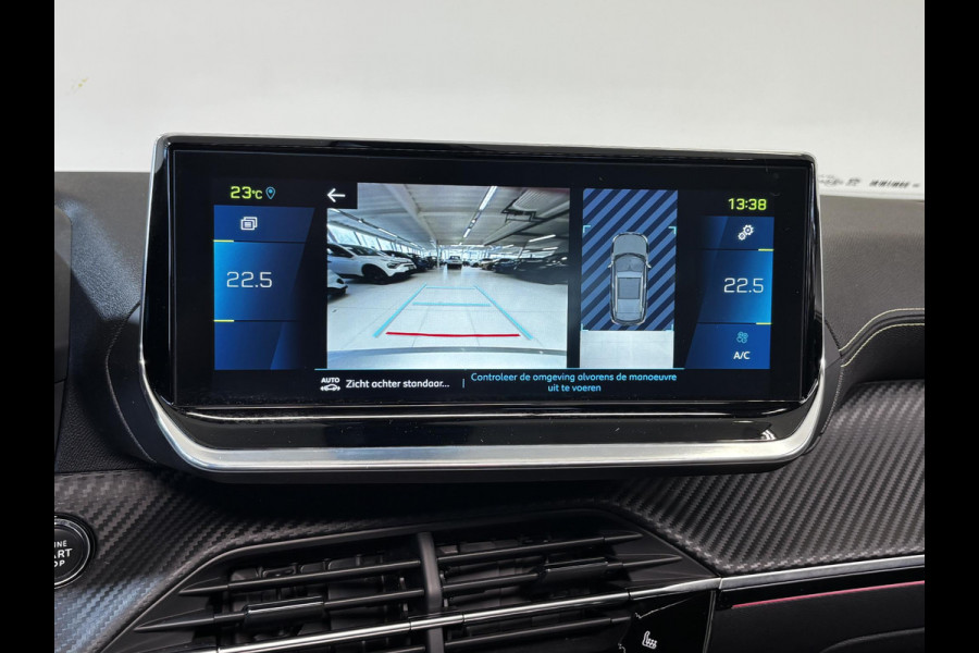 Peugeot e-2008 EV GT Pack 50 kWh SOH 93,4% | Panorama dak | Stoelverwarming | Voorruitverwarming | Keyless | Navigatie | Android auto / Apple carplay