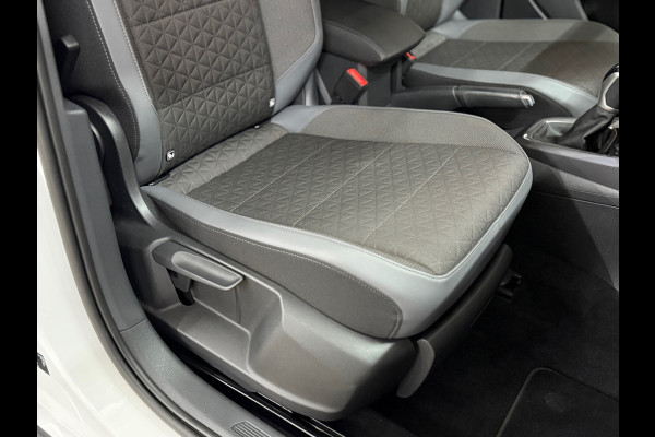 Volkswagen T-Cross 1.0 TSI 110PK | Style | Virtual | Full LED | ACC | Winter-Pakket | Clima | Blind Spot | Camera | CarPlay | DAB+