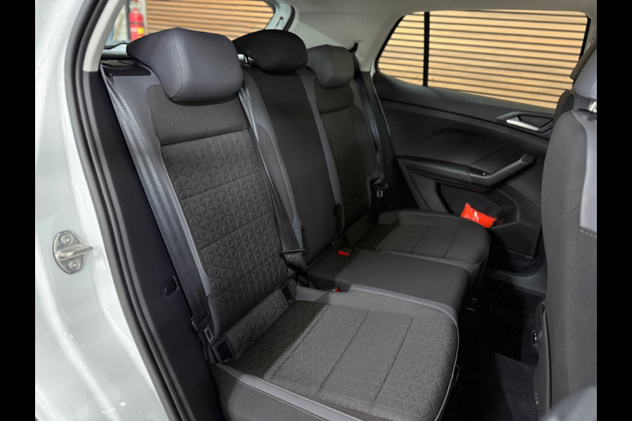 Volkswagen T-Cross 1.0 TSI 110PK | Style | Virtual | Full LED | ACC | Winter-Pakket | Clima | Blind Spot | Camera | CarPlay | DAB+