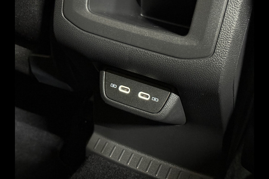 Volkswagen T-Cross 1.0 TSI 110PK | Style | Virtual | Full LED | ACC | Winter-Pakket | Clima | Blind Spot | Camera | CarPlay | DAB+